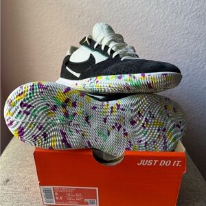 NIKE STREETGATO INDOOR SOCCER SHOES (SUMMIT WHITE/OFF NOIR)